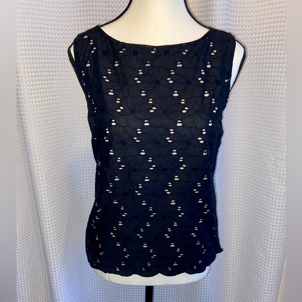 Laundry By Shelli Segal Eyelet cotton lace black sleeveless Top‎ size 10